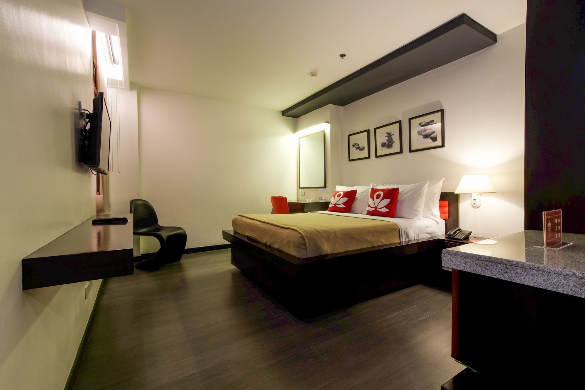 Zen Rooms Durban Poblacion Makati Makati City Exterior photo