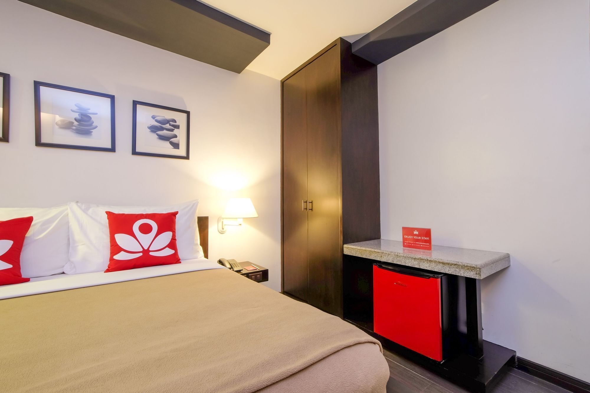 Zen Rooms Durban Poblacion Makati Makati City Exterior photo